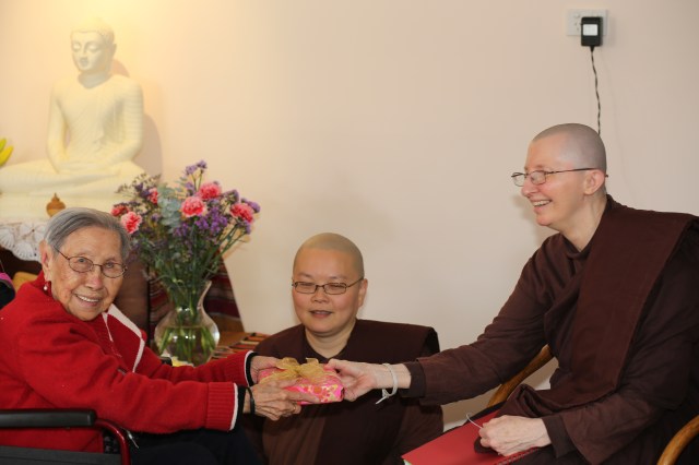 Ayya Vayama Bhikkhuni, Ayya Seri Bhikkhuni and Grandma at the End of Rains Robe Offering Ceremony on 26th October 2013 at Patacara Bhikkhuni Hermitage. Photo by Zor Hane